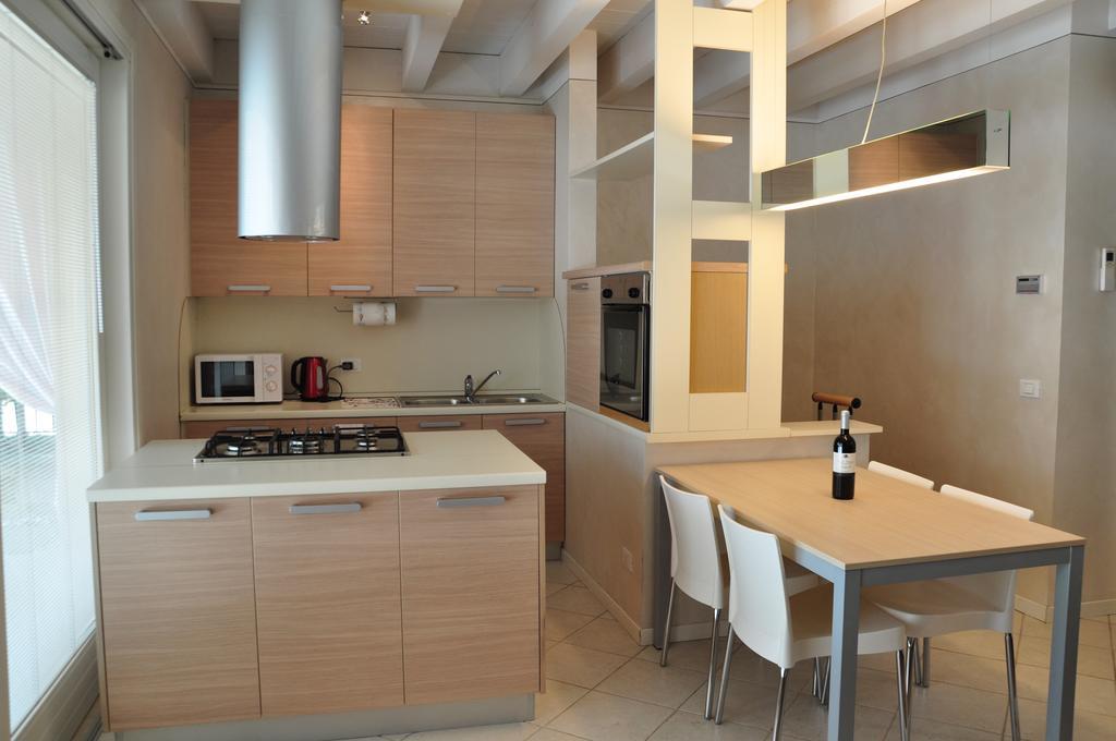 Belvedere Home Дезенцано-дель-Гарда Екстер'єр фото